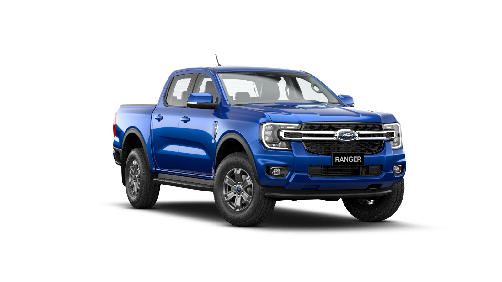 P703_VN_XLT_DBL_PantherJ_4WD_PartTime_BlueLightning_PN4E3_VN_Showroom_0.png