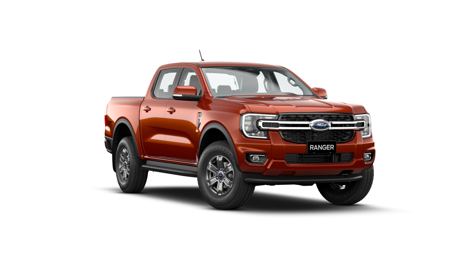 P703_VN_XLT_DBL_PantherJ_4WD_PartTime_SedonaOrange_PN4GR_VN_Showroom_0.png